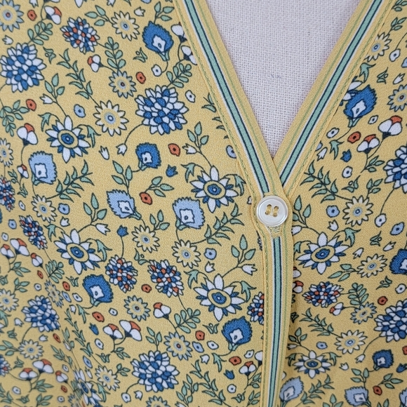 Max Studio Boho Yellow Floral Tie Front Button Down Ruffle Sleeve Blouse L NEW - Picture 4 of 14